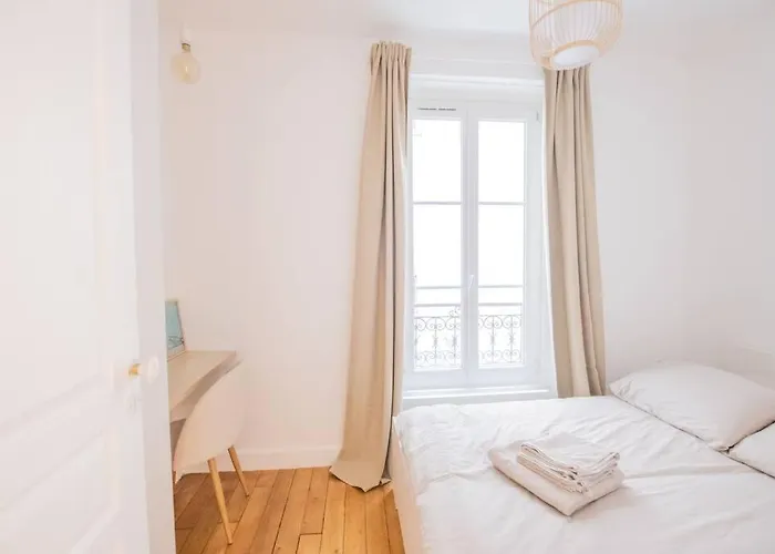We Parisian The Latin Quarter Cozy *